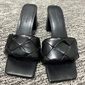 Women's Black Woven Slide Sandals